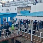 চলতি মৌসুমে প্রথমবারের মতো এক হাজার ১৭৫ জন পর্যটক নিয়ে প্রবাল দ্বীপ সেন্টমার্টিনের উদ্দেশে তিনটি জাহাজ রওনা হয়েছে।